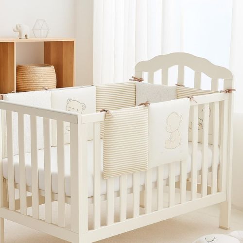 Tour de lit de bebe