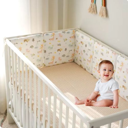 tour de lit bébé