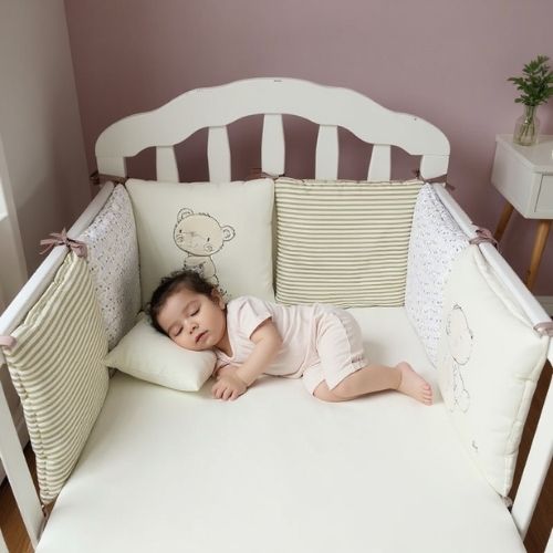 Tour de lit de bebe
